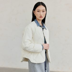 羽绒服做工怎么检查：从绗缝到拉链的收货清单