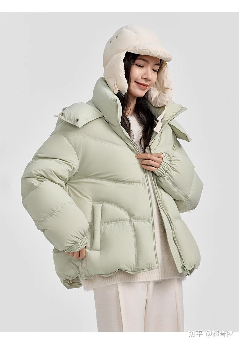 羽绒服颜色怎么选：衣橱搭配、清洁频率与面料光泽 羽绒服颜色怎么选 羽绒服