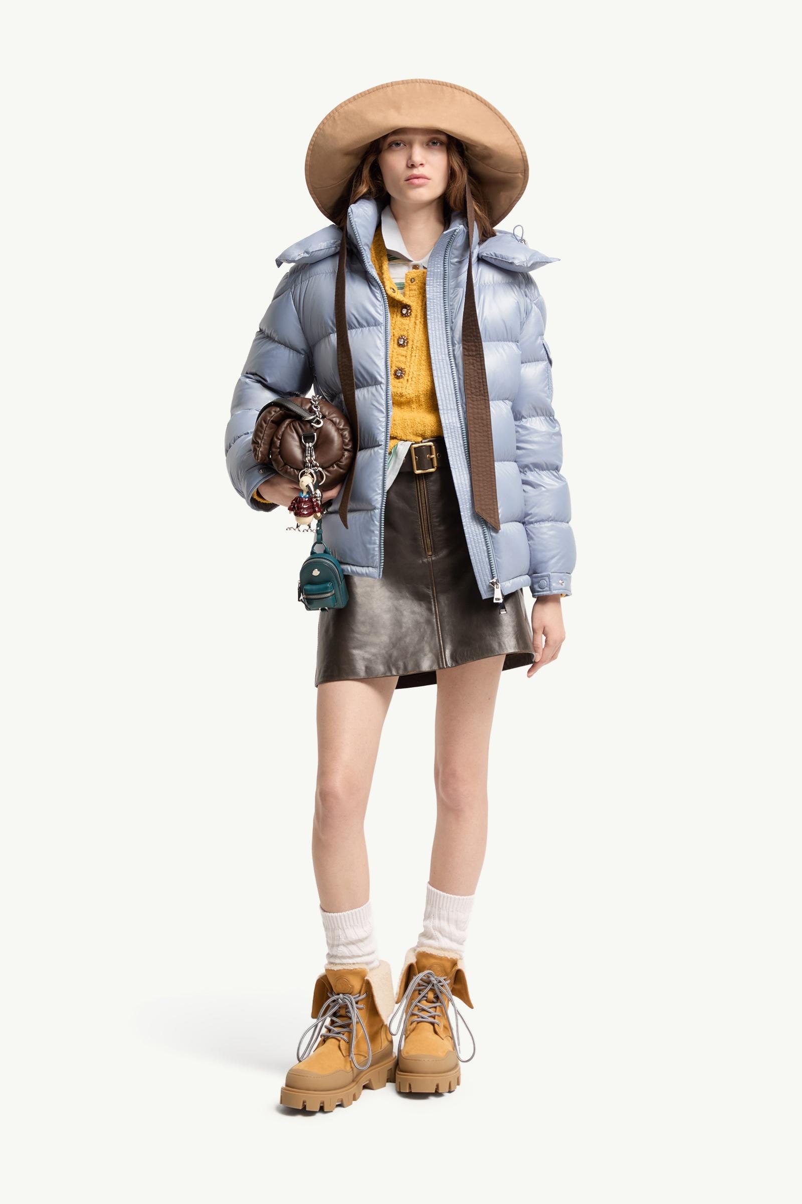 羽绒服钻绒怎么办：区分少量绒丝与持续大面积泄漏 羽绒服跑绒怎么办 羽绒服